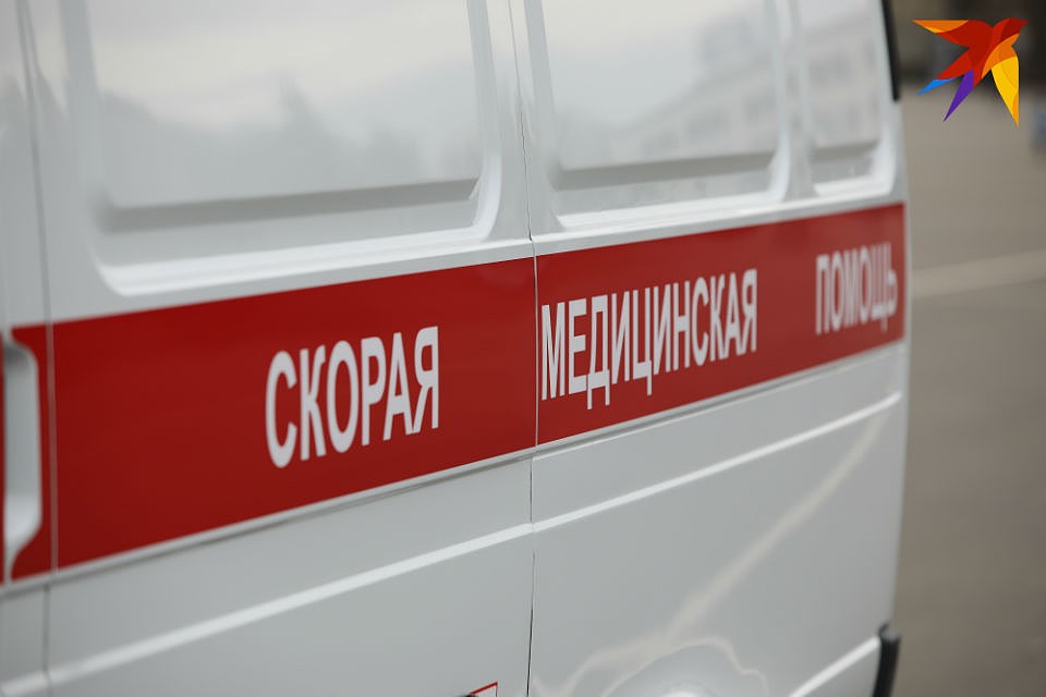 Водителя маршрутки увезли в реанимацию.