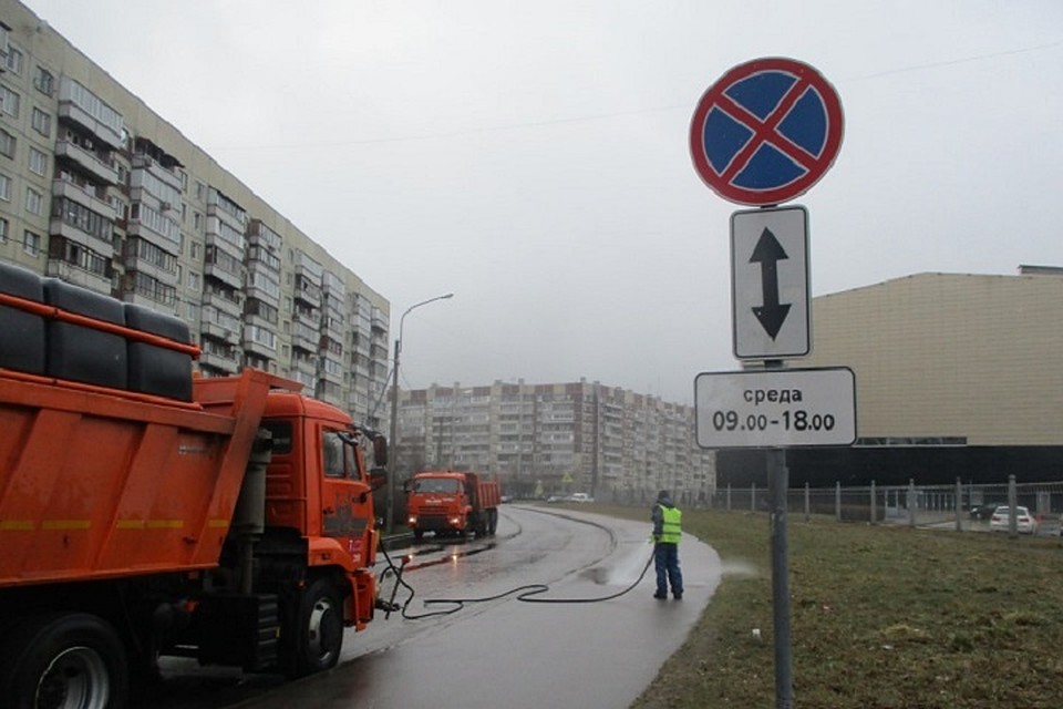 С начала весны в Петербурге отмыли 965 улиц. Фото: Пресс-служба комитета по благоустройству СПб