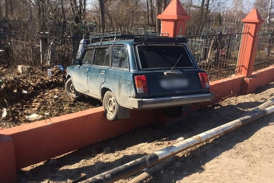 Автомобилист уснул за рулем и оказался в кювете Фото: УГИБДД РФ по Тверской области