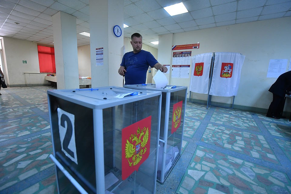 Процедуру голосования по месту нахождения планируется упростить. Теперь граждане смогут реализовать свое право на политическое волеизъявление на цифровых избирательных участках.