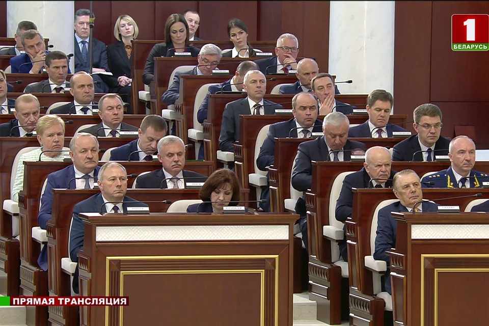 Александр Лукашенко обратился с Посланием к белорусскому народу. Фото: кадр видео / Беларусь 1
