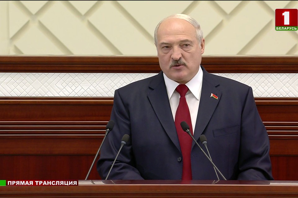 Александр Лукашенко обратился с Посланием к белорусскому народу. Фото: кадр видео / Беларусь 1