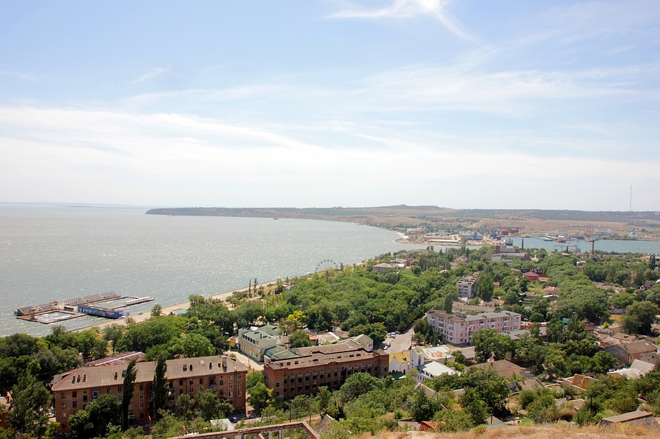 Из Крыма в Сирию отправляется зерно, а обратно идут поставки полезных ископаемых и продуктов.