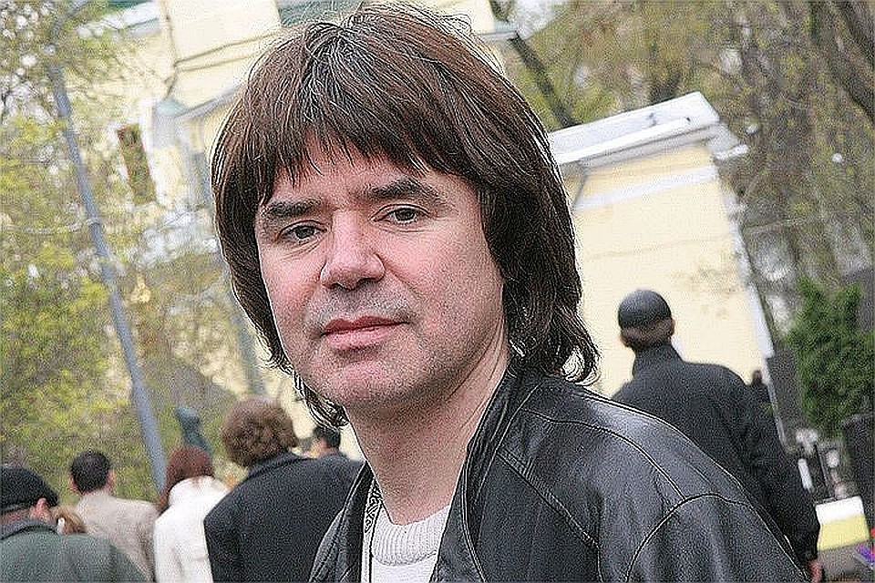 Исполнитель «Плачет девушка в автомате» ушел из жизни 17 ноября 2018 года
