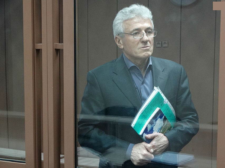 Василий Гончаренко пережил операцию
