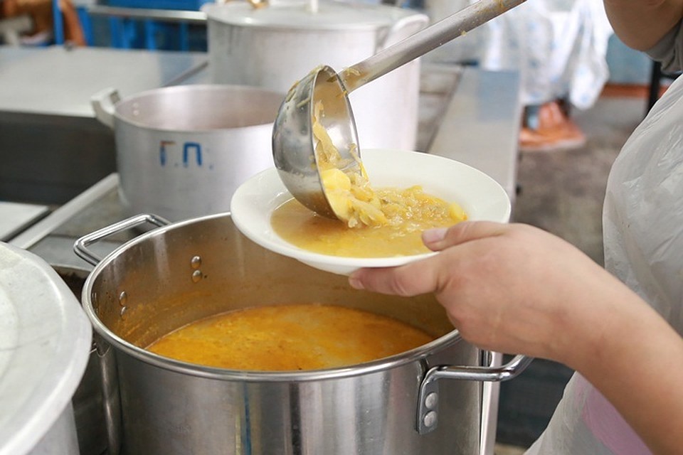 Приготовить наваристый куриный супчик в Мурманской области стало чуть проще. Ну, по крайней мере дешевле. На парочку рублей...