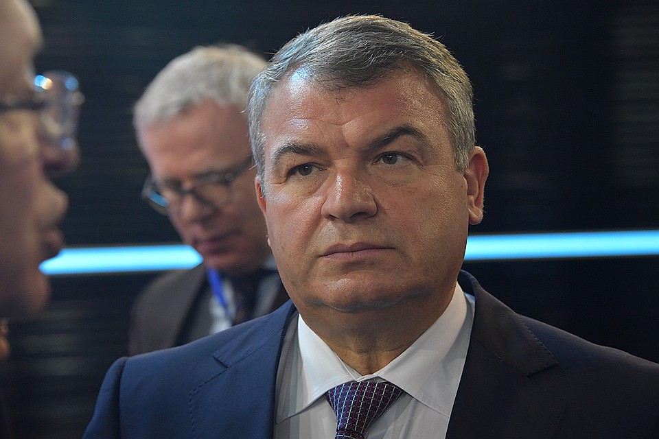 Анатолий Сердюков на авиасалоне в Жуковском, 2017 год.