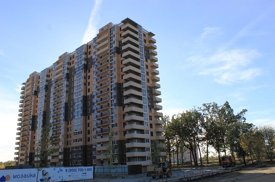 ЖК "Приоритет" стал домом для 450 горожан. Фото Ивана Егорова.