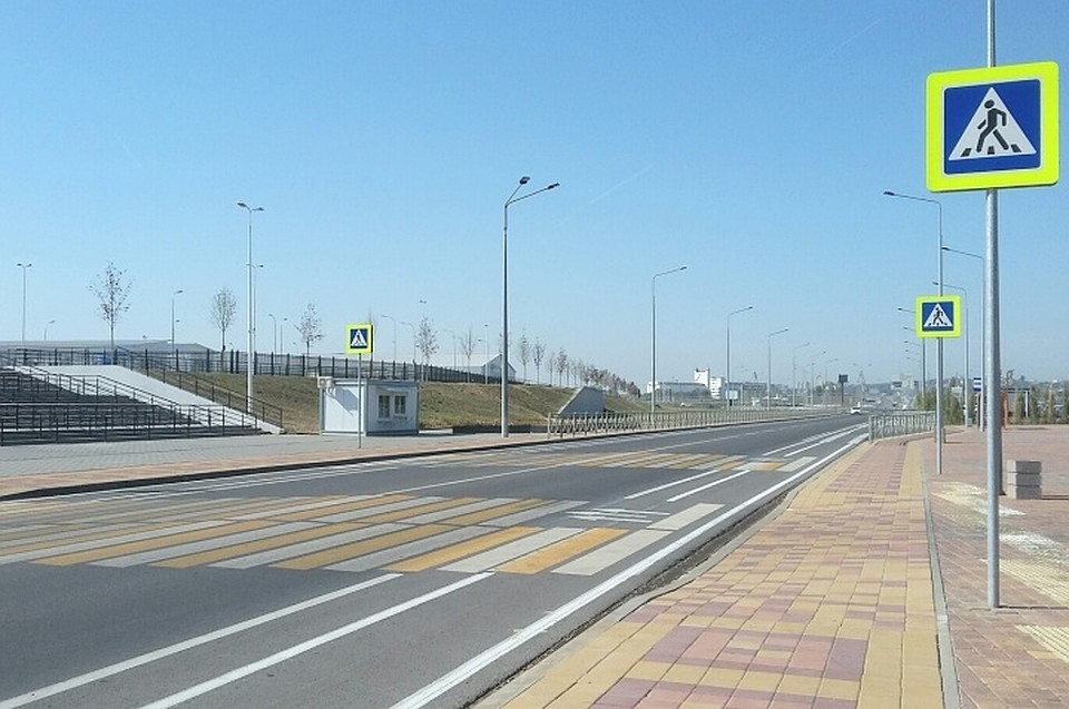 На левом берегу перекрыли движение