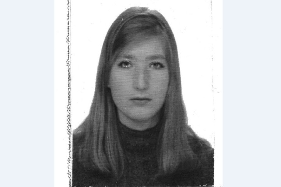 В Кузбассе разыскивают 31-летнюю женщину в черной куртке. ФОТО: ГУ МВД России по Кемеровской области.
