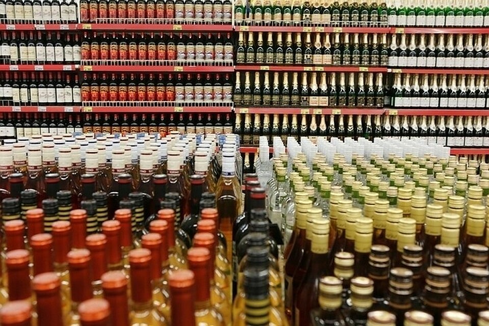 В Новороссийске мужчина организовал незаконное производство алкогольной продукции