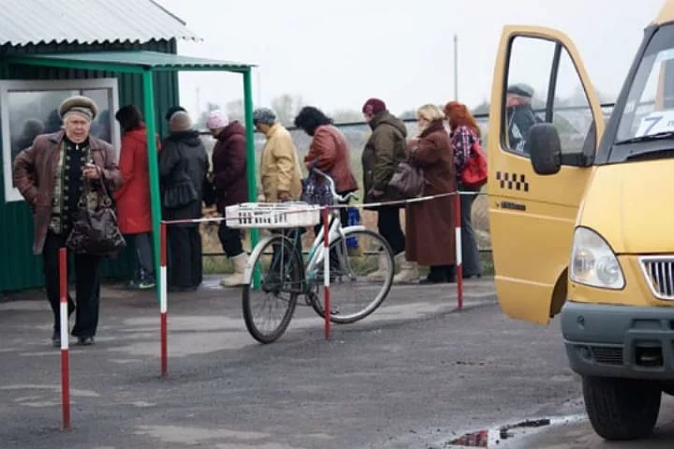 У одного из пассажиров не оказалось документов на продукт. Фото: ГОПАЛО Ольга.