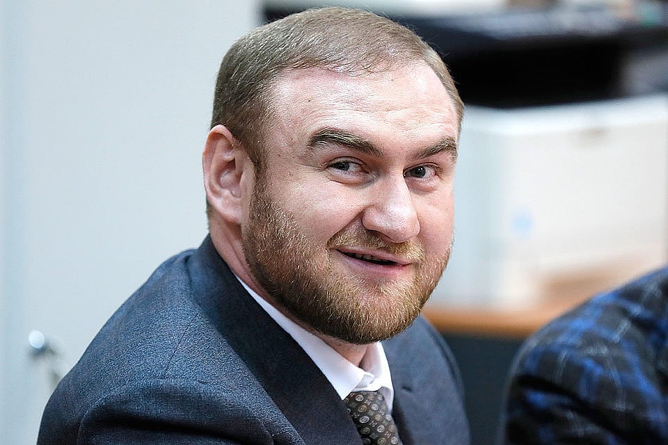 Сенатор Рауф Арашуков на заседании Басманного суда по избранию меры пресечения, 30 января 2019 г. Фото EPA/ТАСС