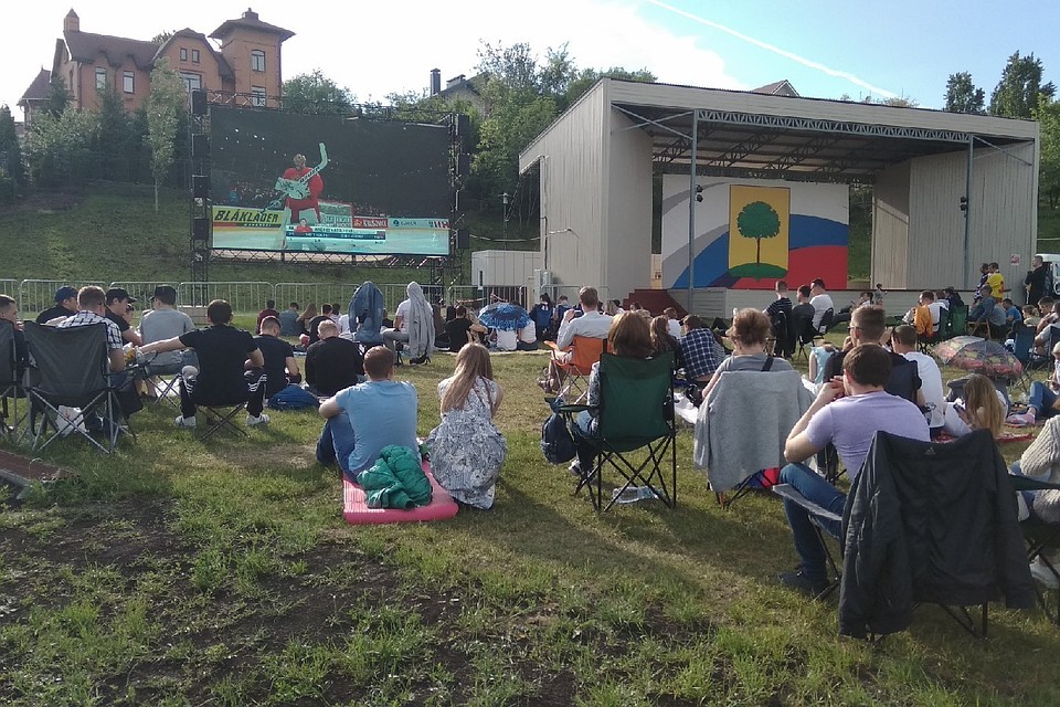 Липчане болеют за хоккеистов на городище