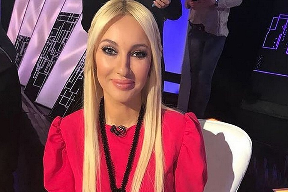 Лера, которая сейчас находится на заслуженном отдыхе, рассказала нам, в какой шок ее повергла эта новость