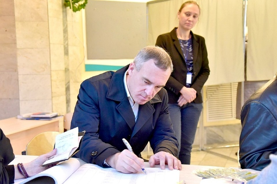 Глава Тюмени призвал жителей Калининского округа проголосовать за своего кандидата