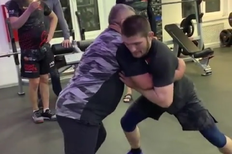 Хабиб не смог победить собственного отца. Фото: кадр видео