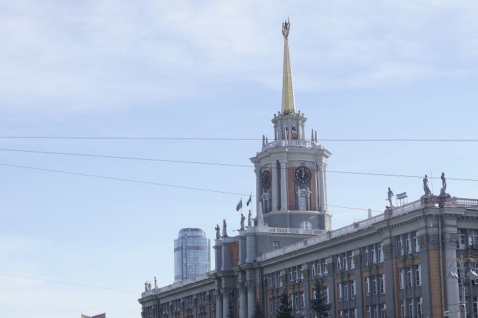 Третья часовая зона это московское время плюс один час.