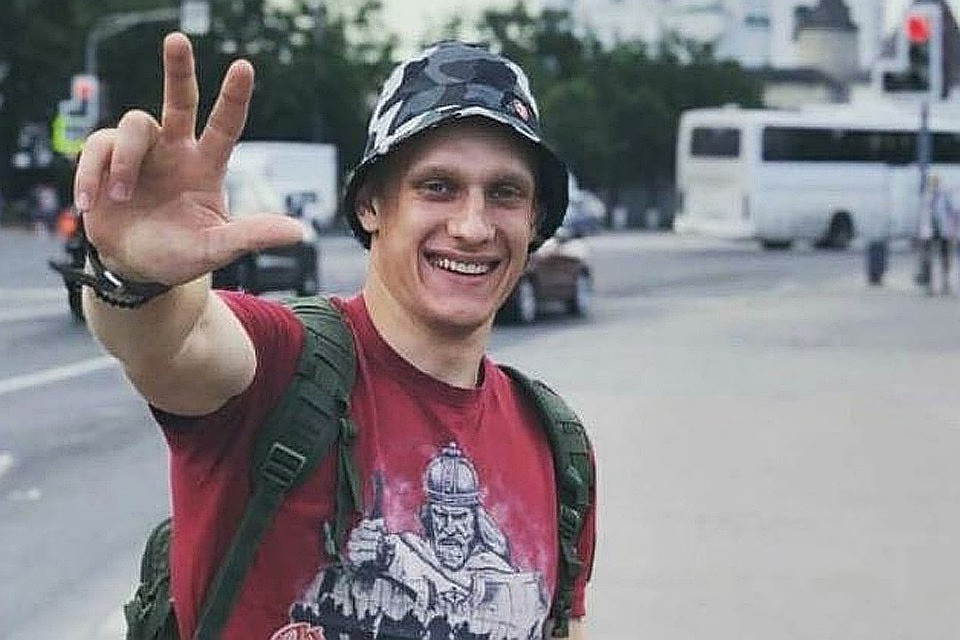 Никита Белякин заступился за двух парней на улице и погиб в потасовке.