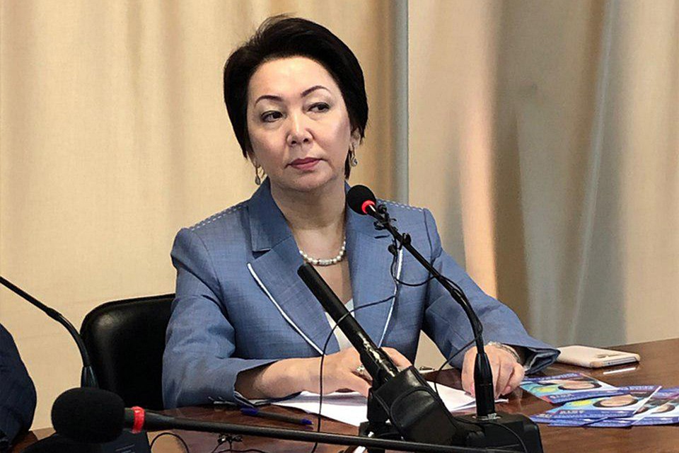 Кандидат в президенты РК Дания Еспаева намерена устроить в случае победы декоммунизацию и де-колонизацию. Но про аналогичный опыт Украины слушать не хочет