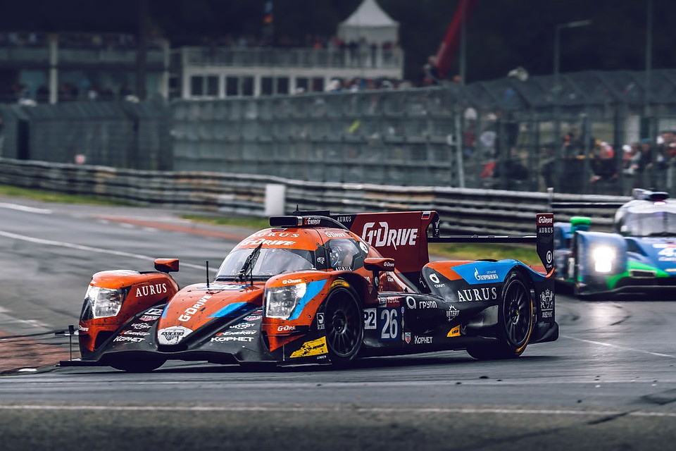 Русская команда “G-drive racing” лидер в своем классе - уверенно держалась на первом месте. Но на последних часах соревнований что-то пошло не так... Фото: flickr.com/G-Drive Racing media