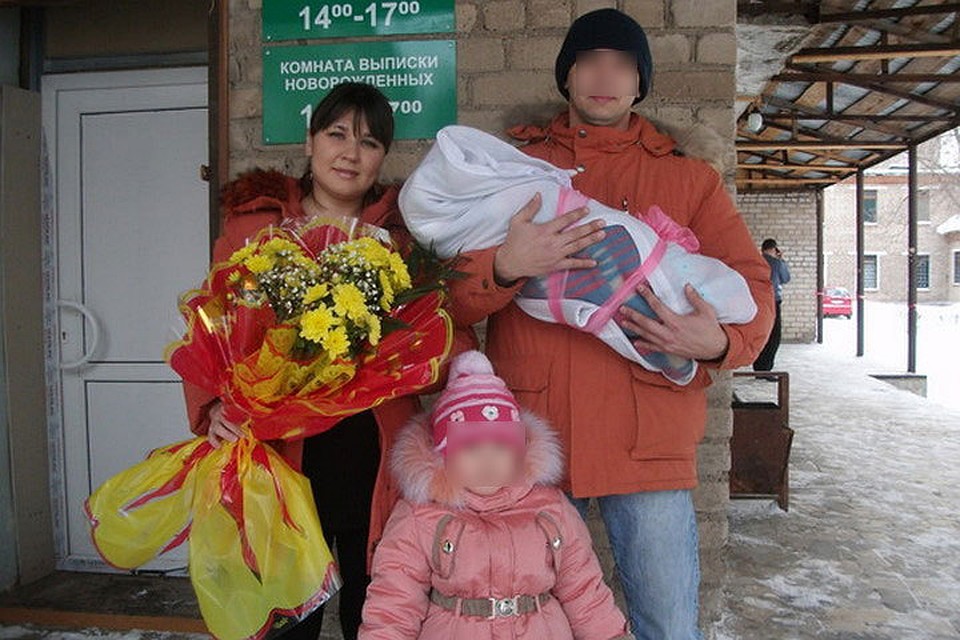 Отец Луизы переживает, что его родные могут попасть в беду