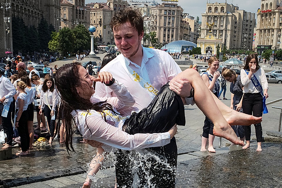 Многие здесь дали уже название этому периоду - «Оттепель»