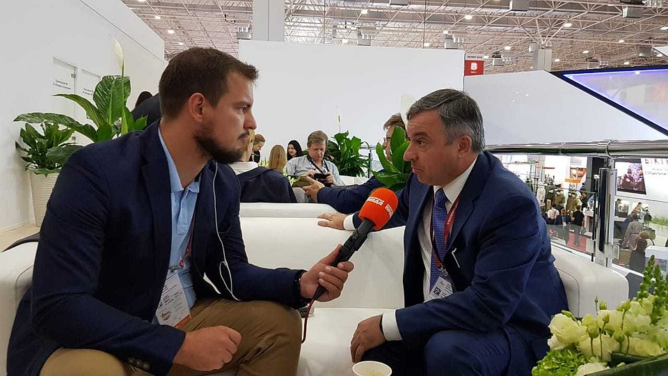 Черноярский Борис Анатольевич - заместитель руководителя департамента концерна "Автоматика". Госкорпорация "Ростех".