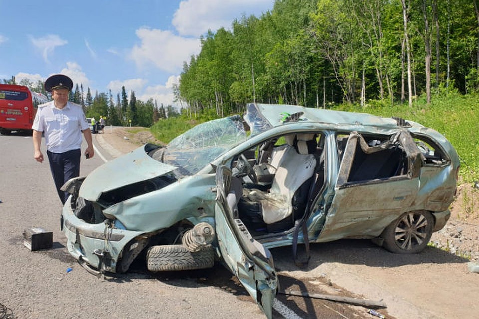 В страшном ДТП погибли два человека Фото: ГУ МВД по краю