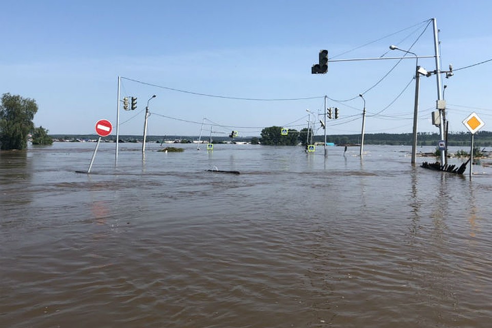Потоп в Тулуне: вода в реке Ия спала на 25 сантиметров. Фото: ФКУ УпрДор Прибайкалье.