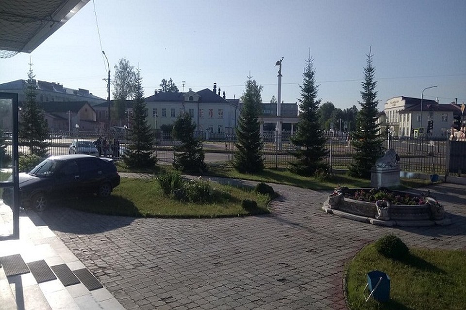 С места аварии