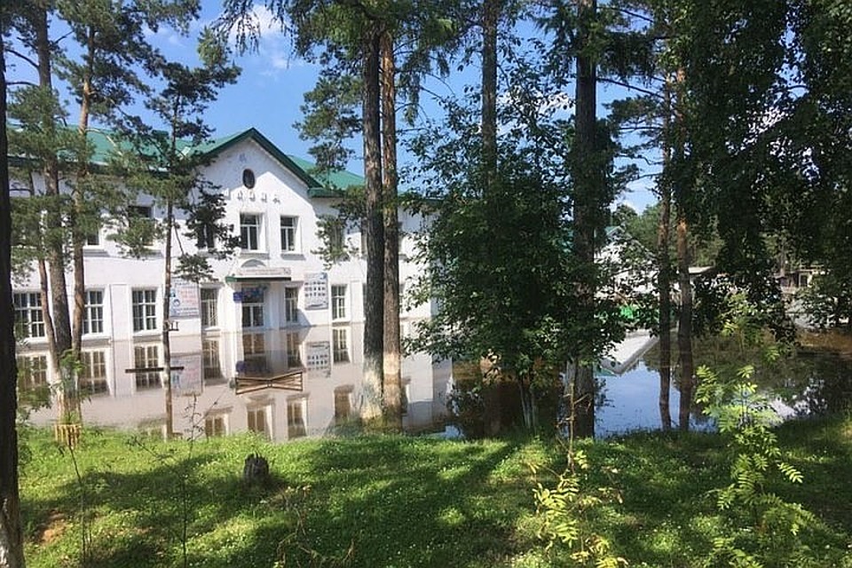 Ликвидация последствий наводнения в Иркутской области: нужно восстанавливать электричество и водоснабжение