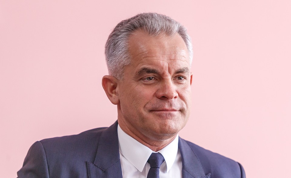Влад Плахотнюк.