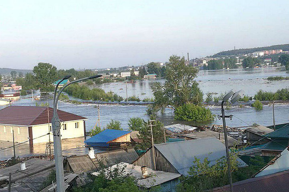 Наводнение в Иркутской области: в Тулуне по временной схеме запустят воду