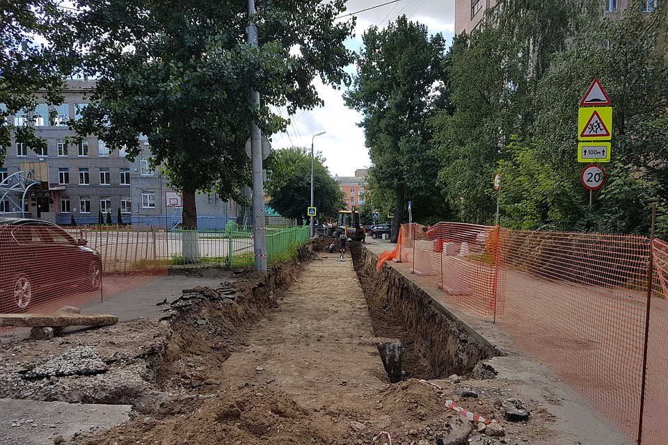 В районе Первомайского проспекта продолжают ремонтировать теплотрассу. Фото: "КП-Рязань".