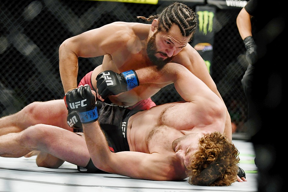 Масвидаль одержал победу на UFC239 на 5-й секунде.