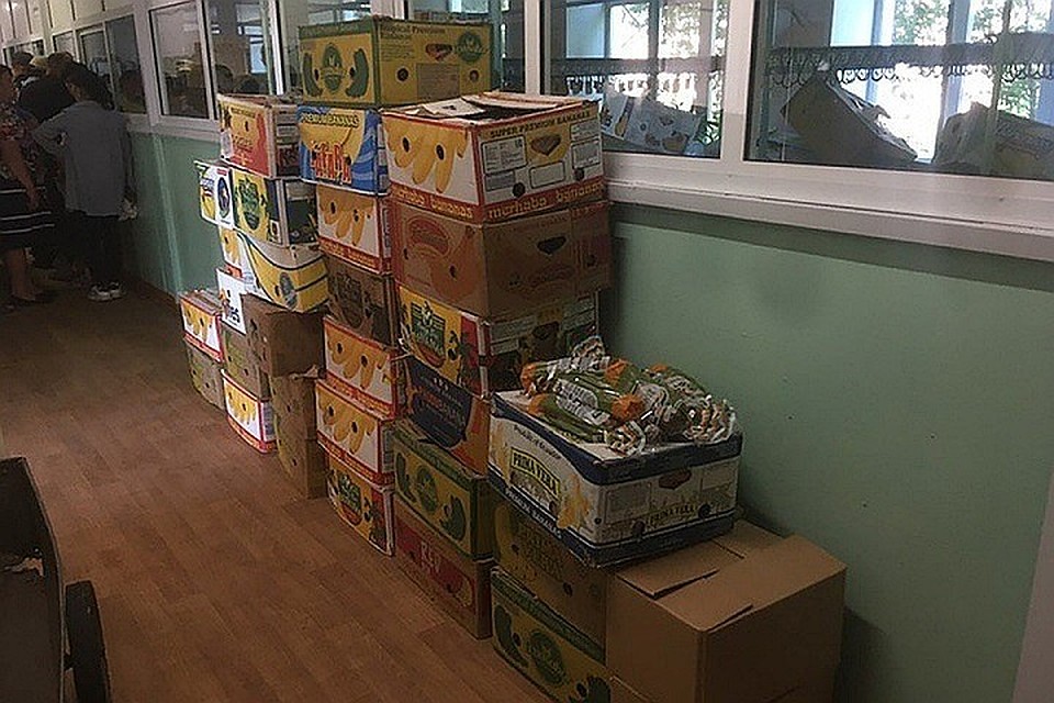Мобильный штаб помощи пострадавшим от наводнения в Иркутской области собрал 500 тонн гуманитарного груза.