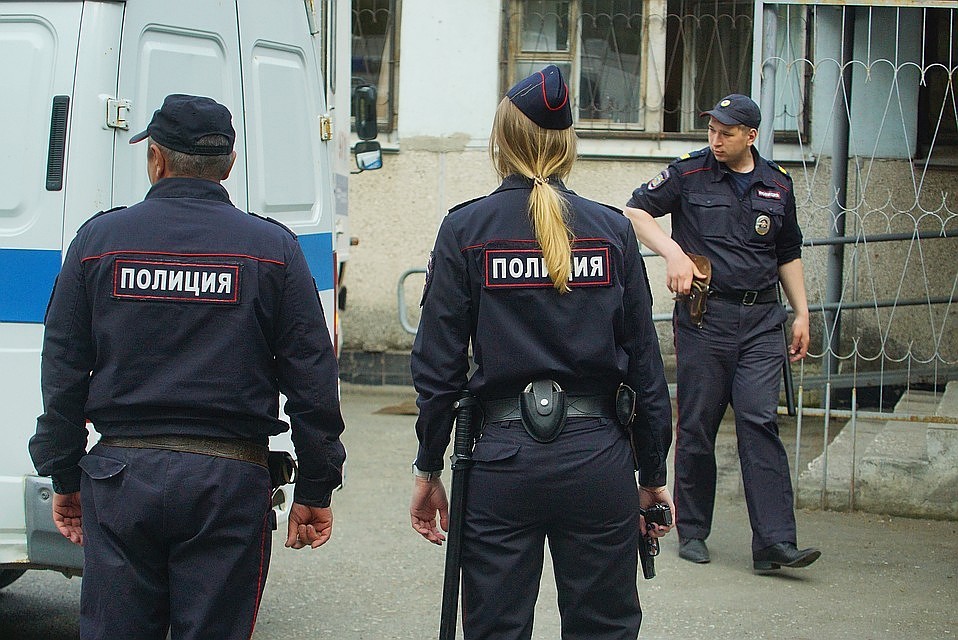 Полицейские задержали главного подозреваемого.