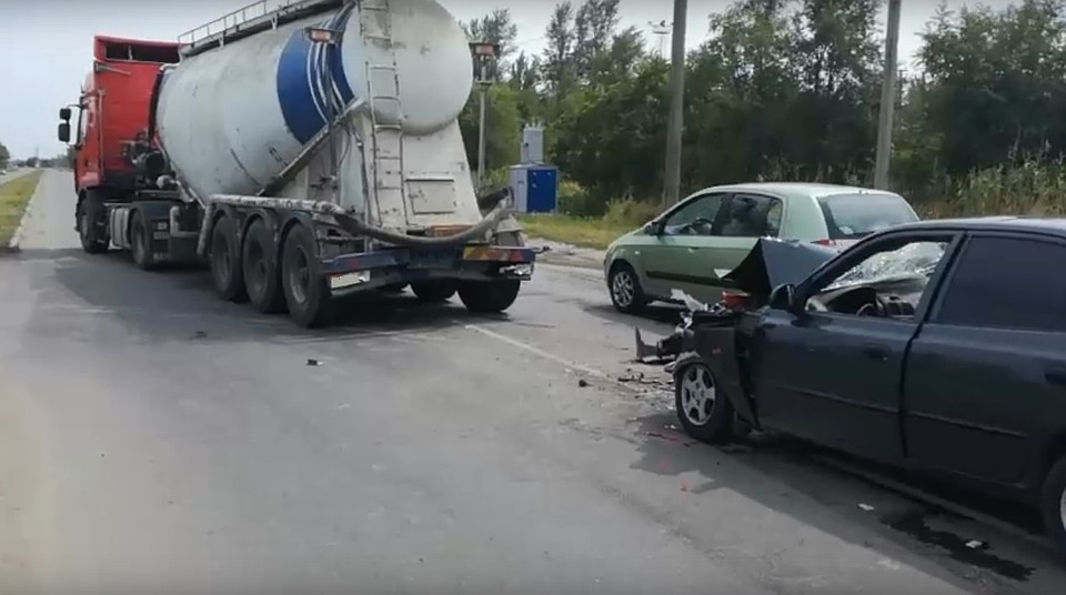 Стоп-кадр из видео газеты "Автолайн" (Волгодонск).