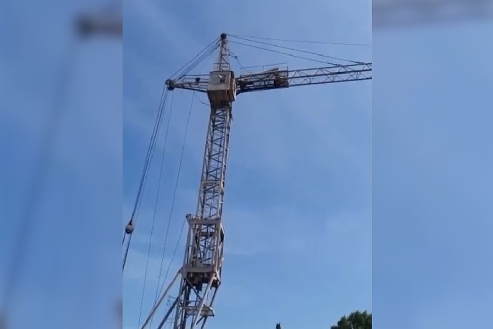 Рабочий получил перелом бедра и голени