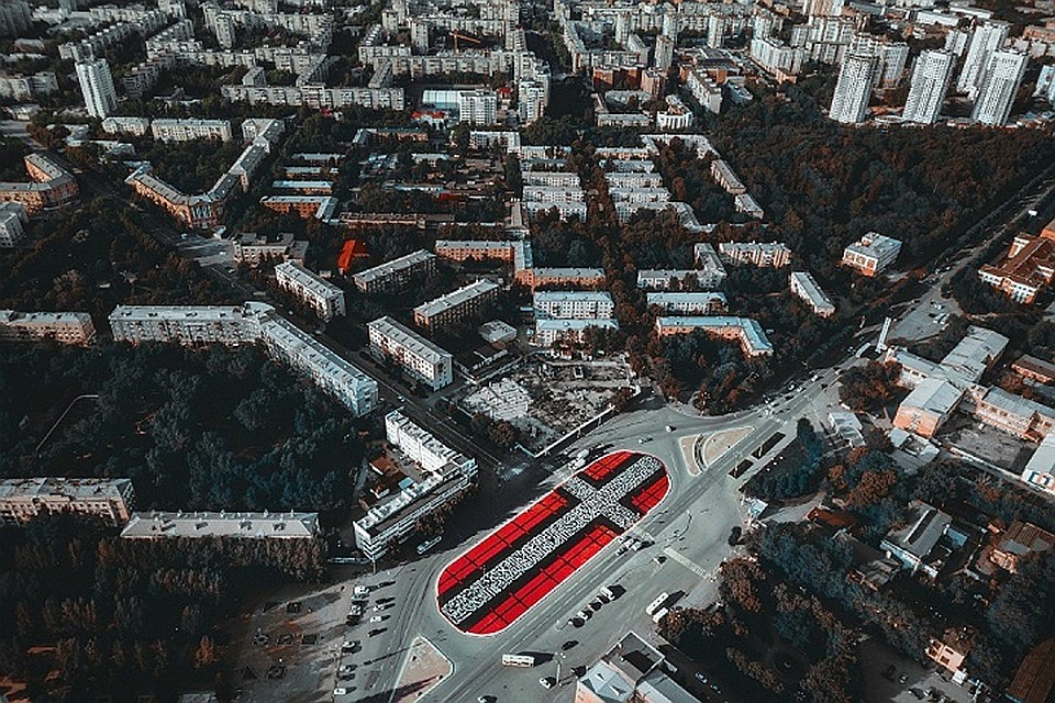 Произведения искусства хорошо видно с высоты. Фото: пресс-служба "Стенограффии"