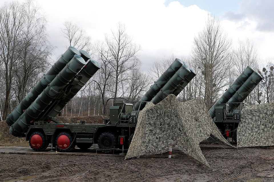 Чавушоглу и Помпео обсудили ситуацию с С-400