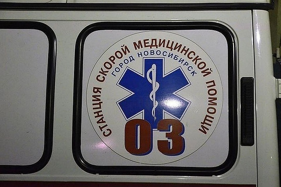 Мужчине удалось выжить после нападения на него с топором.