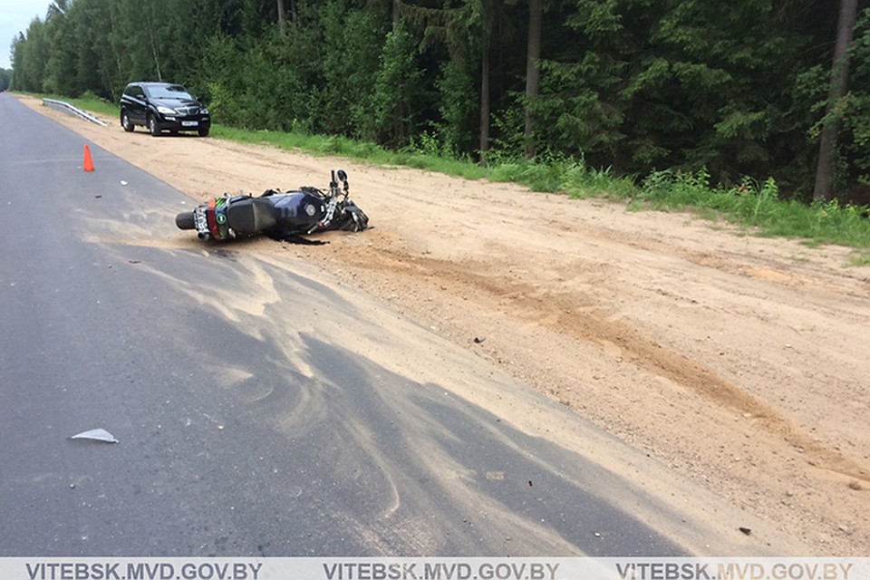 Мотоциклист сбил двух женщин и сам попал в больницу. Фото: УВД.
