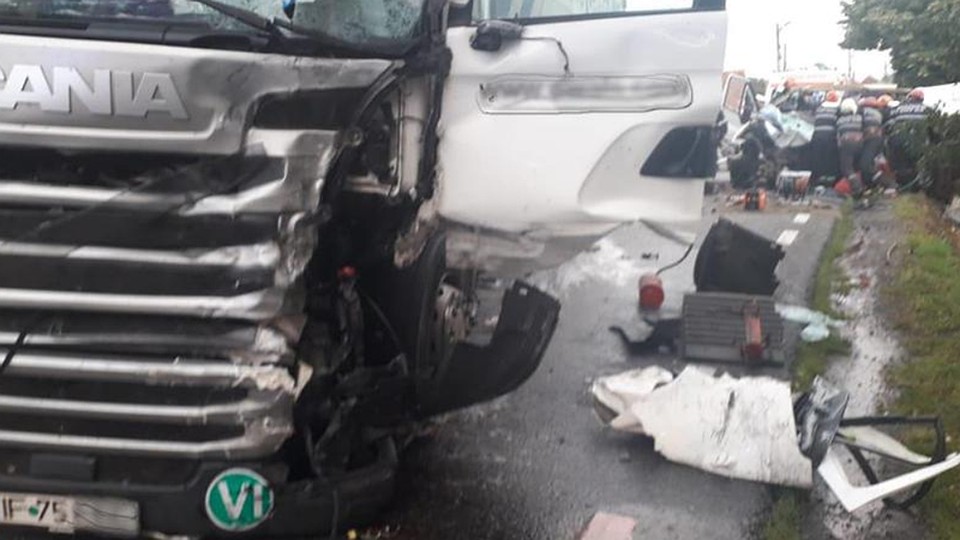 Стало известно, как и почему погибли граждане Молдовы в аварии в Румынии
