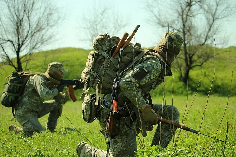 Украинский диверсант, который подорвался на мине при попытке прорыва, скончался в больнице. Фото: Фейсбук