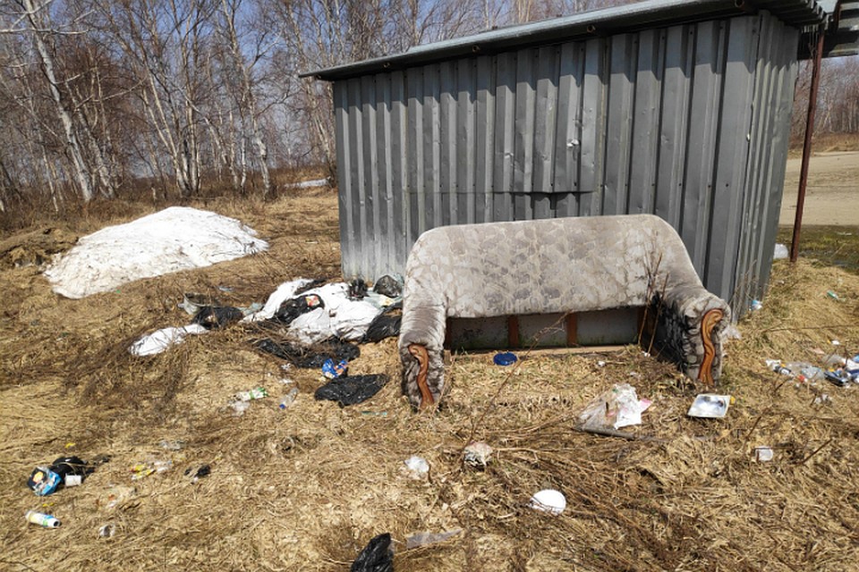 Часть городской улицы освободили от мусора на севере Хабаровского края ФОТО: Николаевская-на-Амуре природоохранная прокуратура