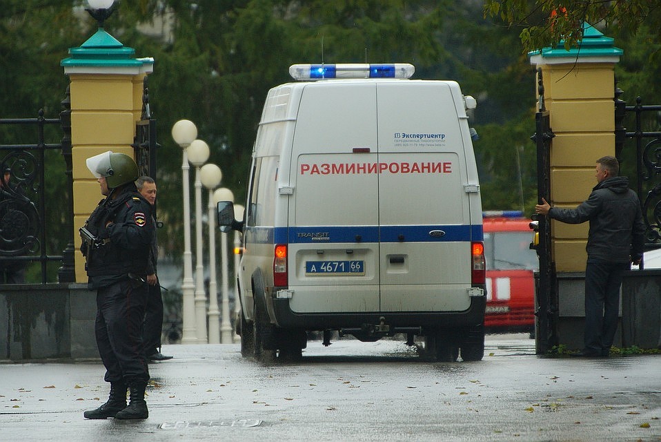 Здания Тверского и Мещанского судов столицы эвакуируют в связи с сообщением об угрозе взрыва