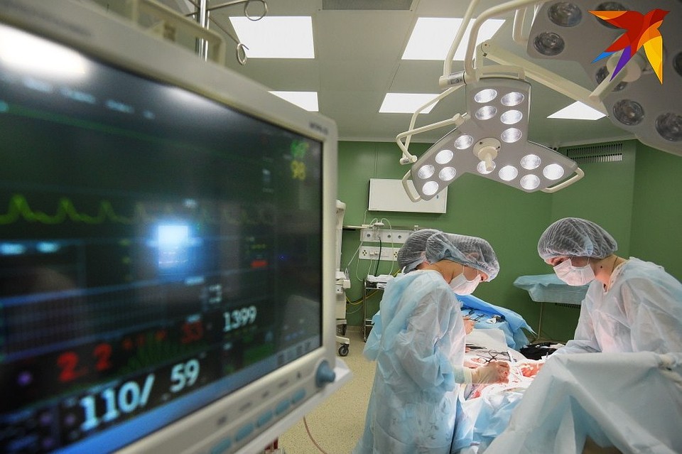 Операция по удалению опухоли длилась около трех часов.