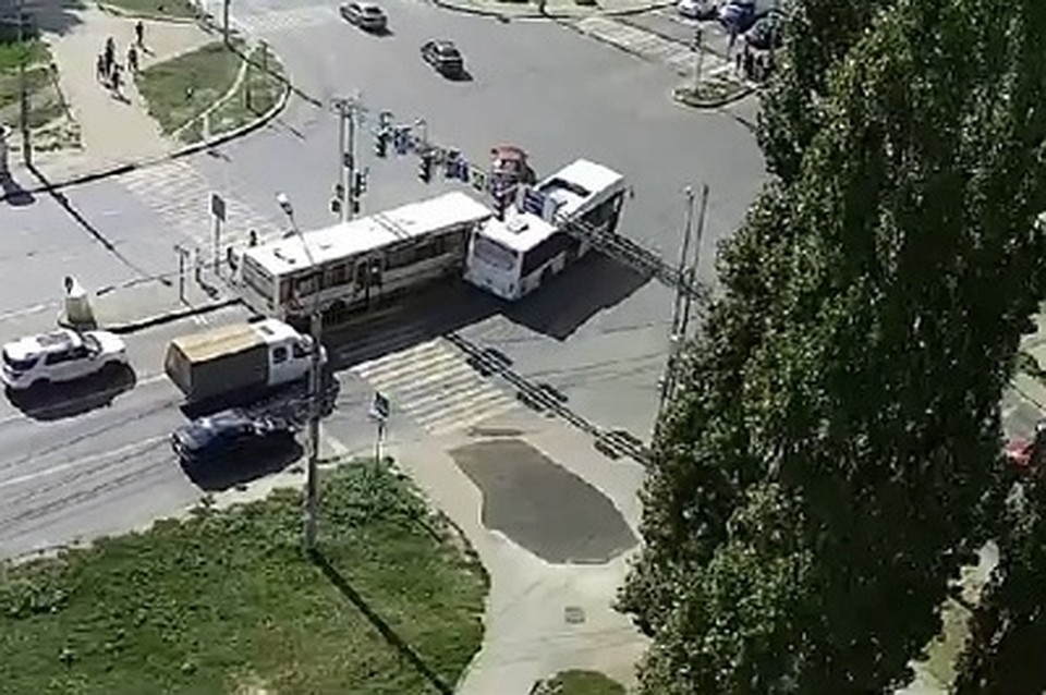 В Липецке "притерлись" автобусы